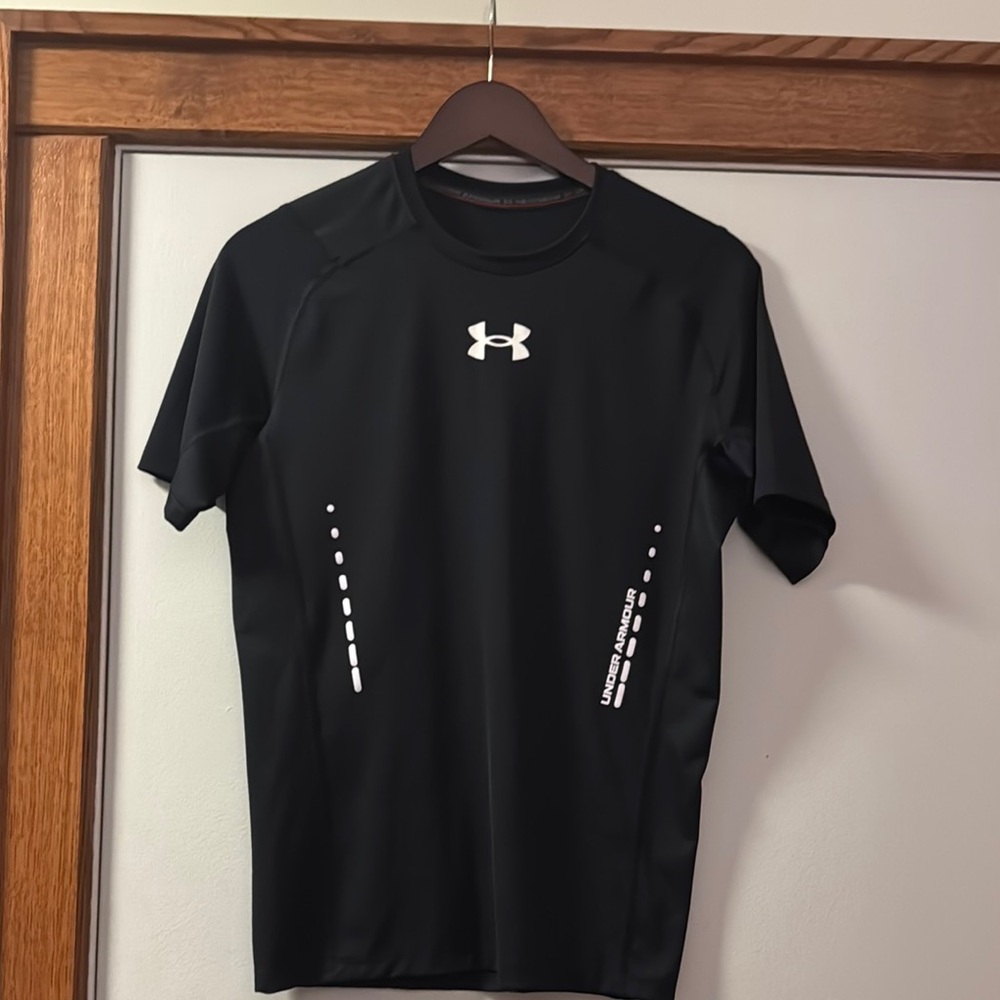 Under Armour Black Athletic T-Shirt